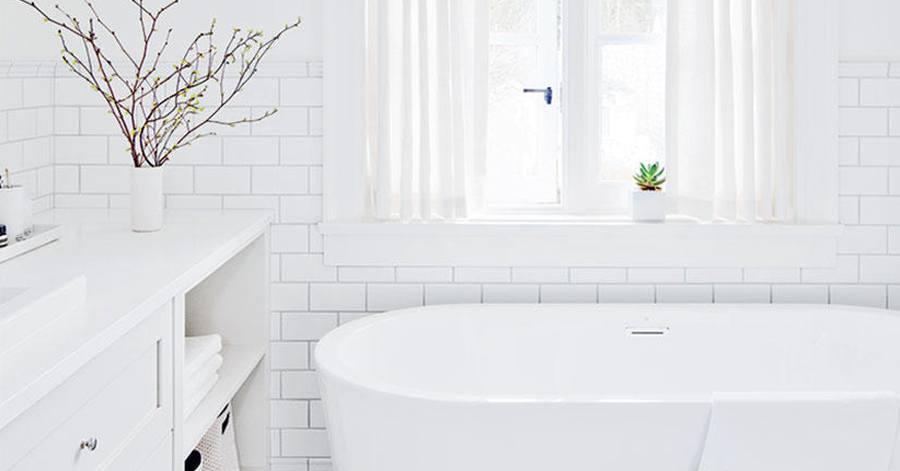 Creating A Luxury Bath By Lining It With Marble Or Granite