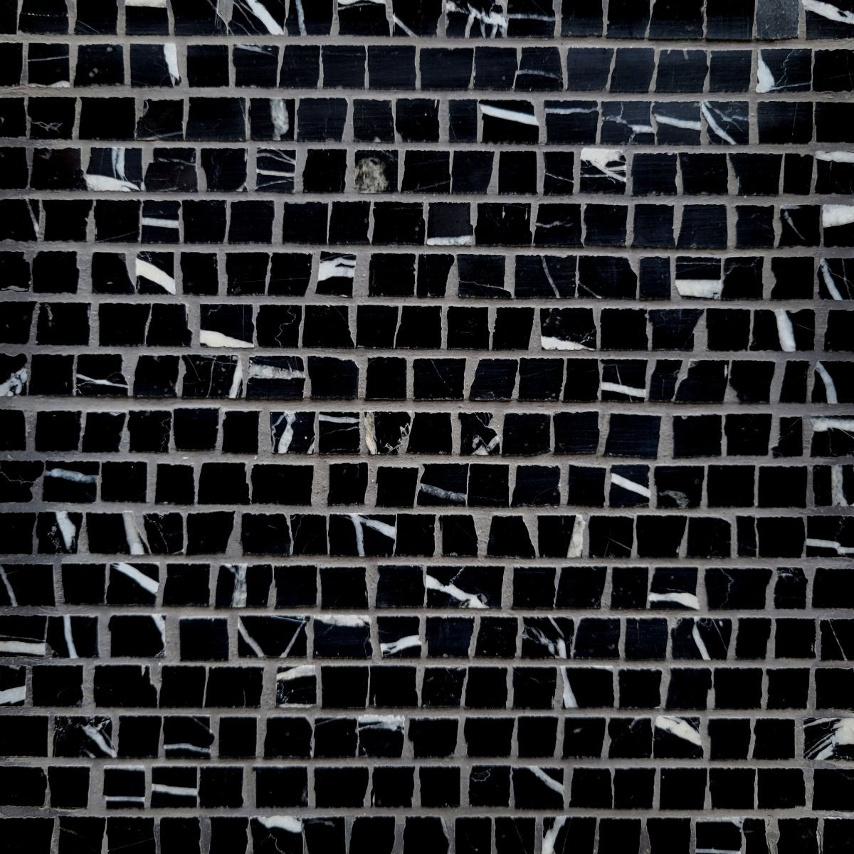 Hand Cut Nero Marquina 5/8'' Stone Mosaic